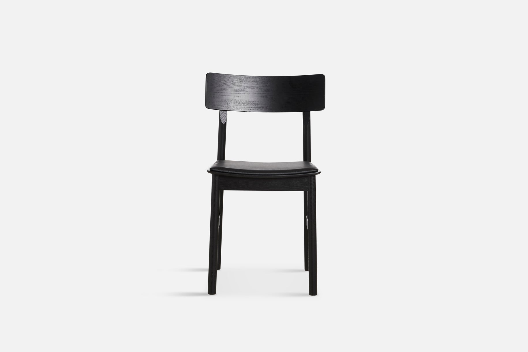 pause dining chair 2.0 - black w/leather by woud at adorn.house