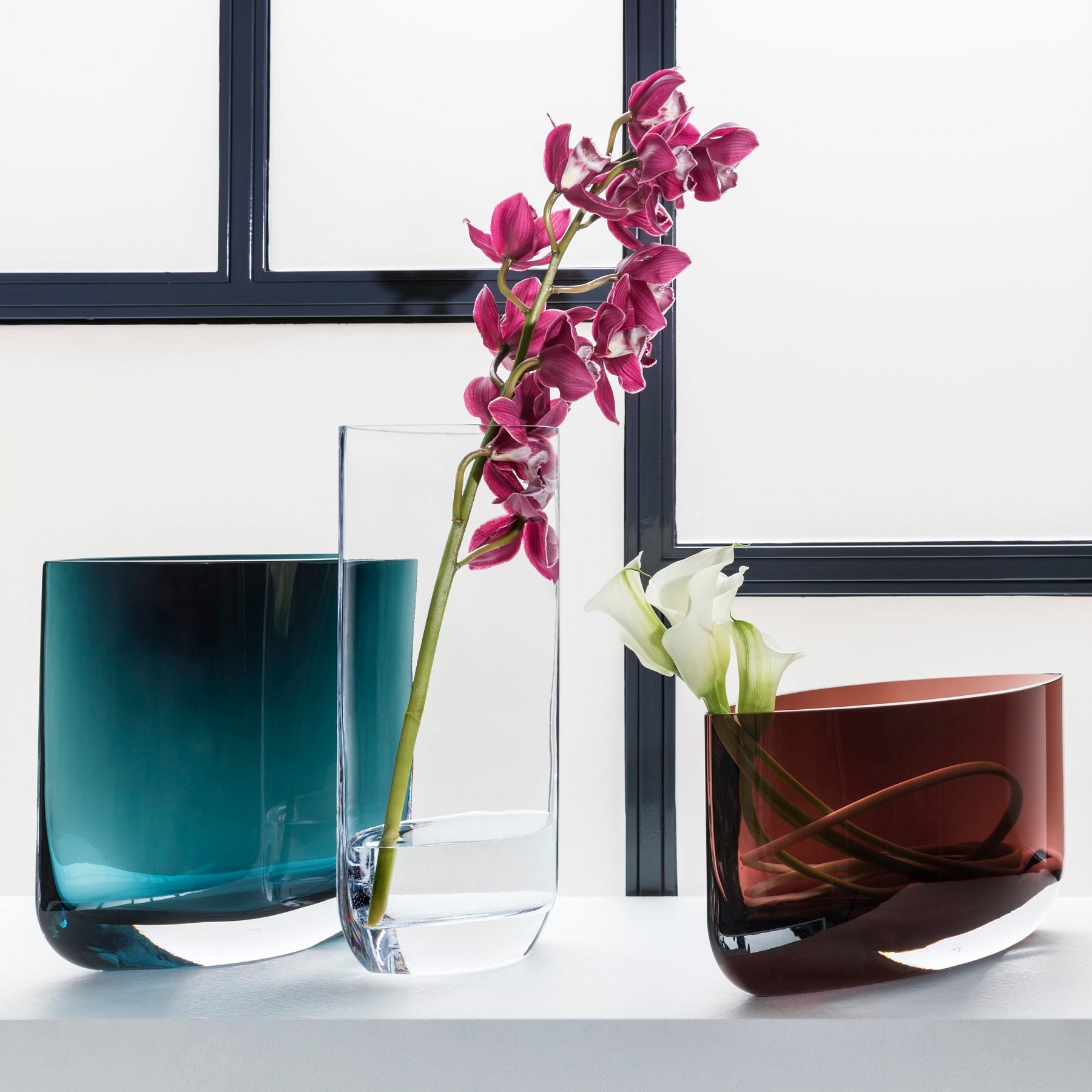 blade vase wideby nude at adorn.house