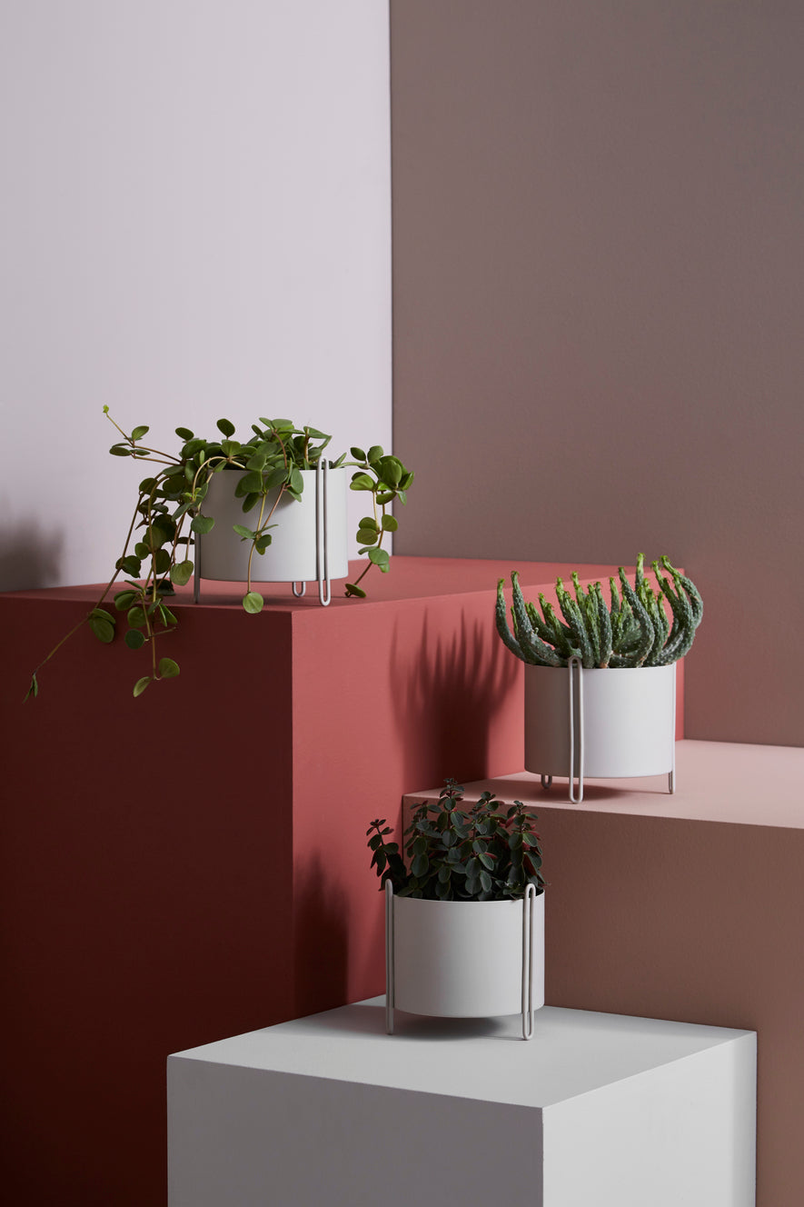 pidestall planter small grey by woud at adorn.house