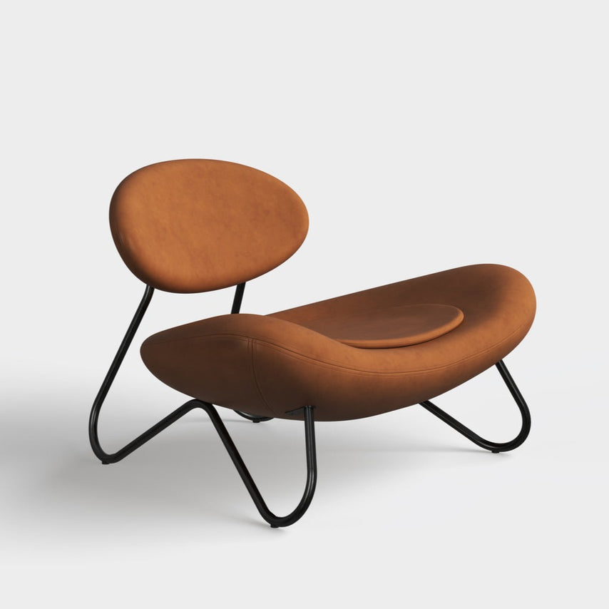 meadow lounge chair cognac leather & black