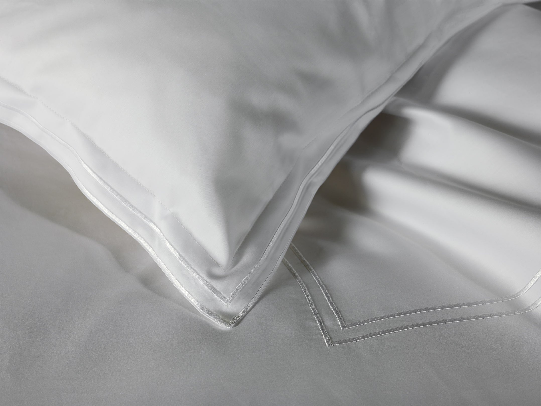 sereno fitted sheet by amalia home on adorn.house